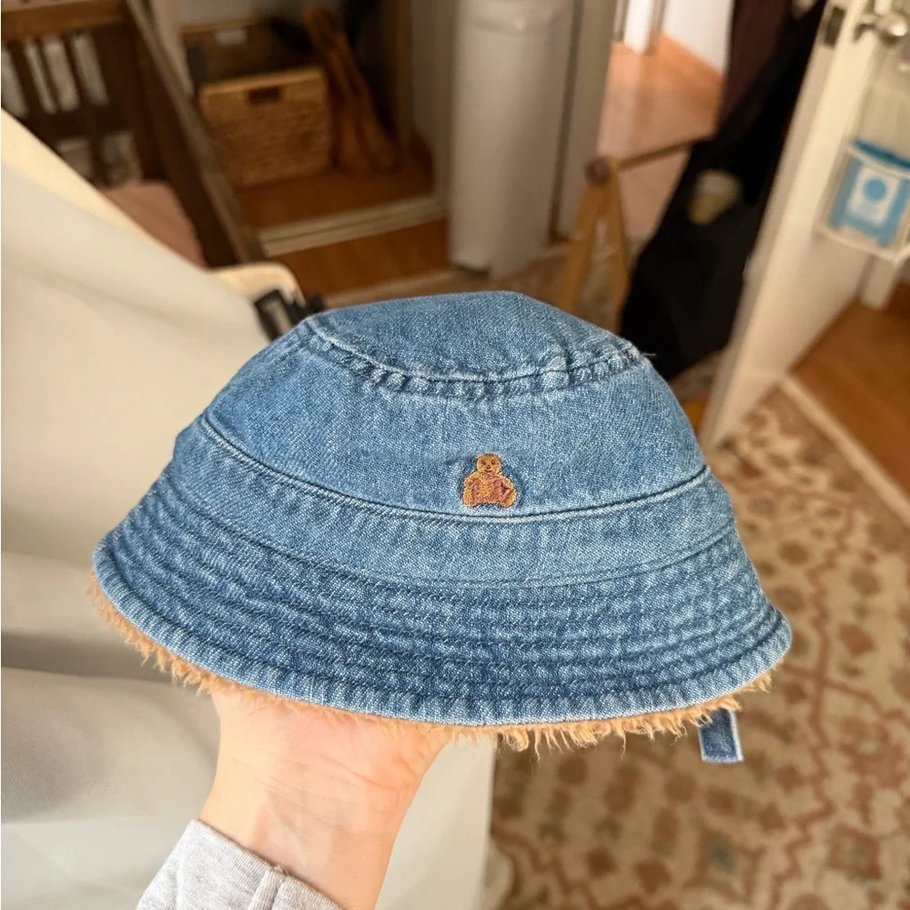 BABY GAP hat